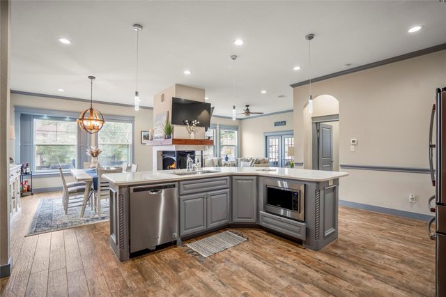 3802 Windswept Drive, Montgomery, TX 77356