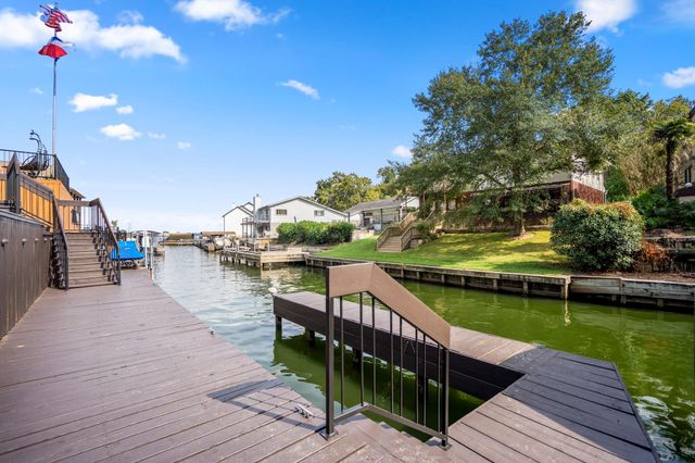 3802 Windswept Drive, Montgomery, TX 77356