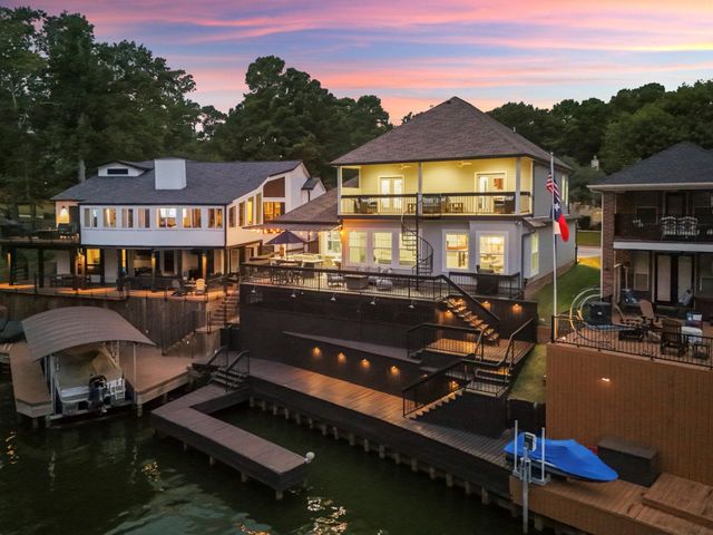 3802 Windswept Drive, Montgomery, TX 77356