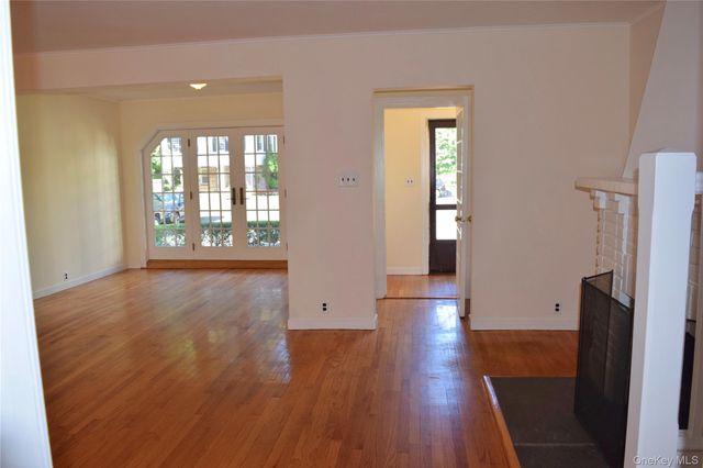 5 Prescott Square, Bronxville, NY 10708