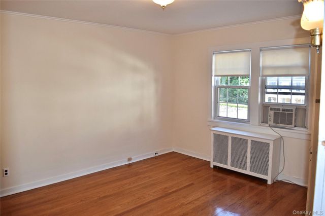 5 Prescott Square, Bronxville, NY 10708