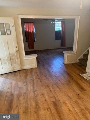 2912 KANSAS RD, Camden, NJ 08104