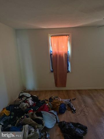 2912 KANSAS RD, Camden, NJ 08104