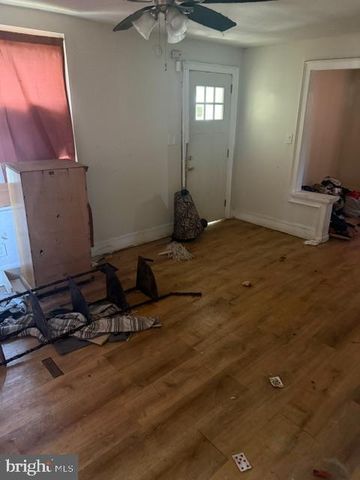 2912 KANSAS RD, Camden, NJ 08104