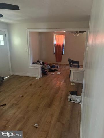 2912 KANSAS RD, Camden, NJ 08104