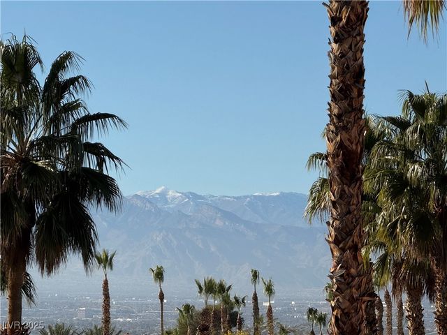 2110 Los Feliz Street 2015, Las Vegas, NV 89156