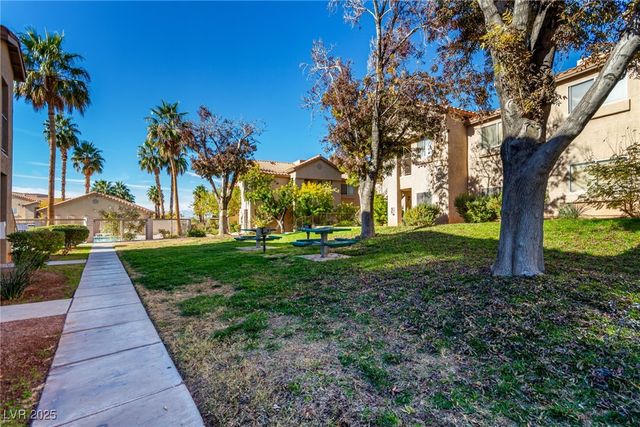 2110 Los Feliz Street 2015, Las Vegas, NV 89156