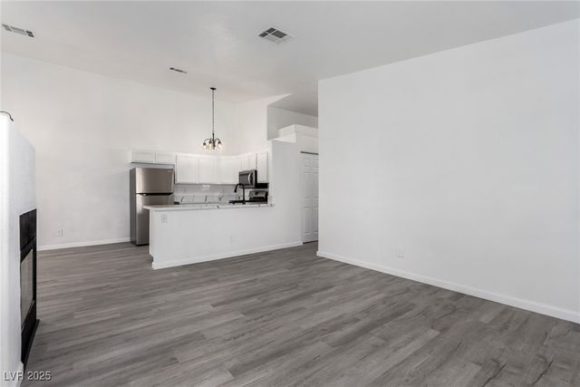 2110 Los Feliz Street 2015, Las Vegas, NV 89156