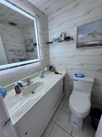 1950 S Ocean Dr 11D, Hallandale Beach, FL 33009