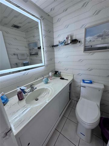 1950 S Ocean Dr 11D, Hallandale Beach, FL 33009