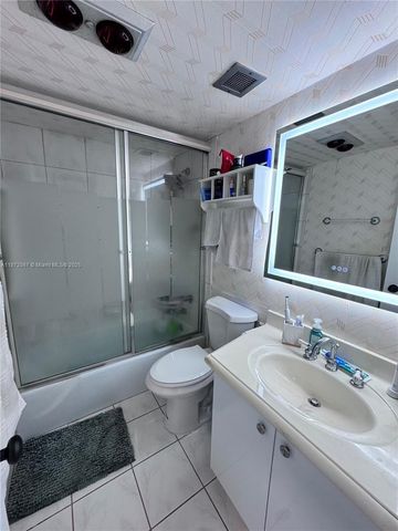 1950 S Ocean Dr 11D, Hallandale Beach, FL 33009