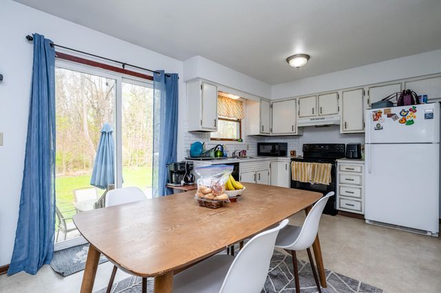 9896 Baldwin Road, Bridgman, MI 49106