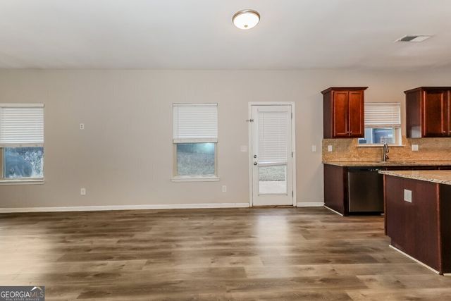 11097 Wind Ridge Drive, Hampton, GA 30228