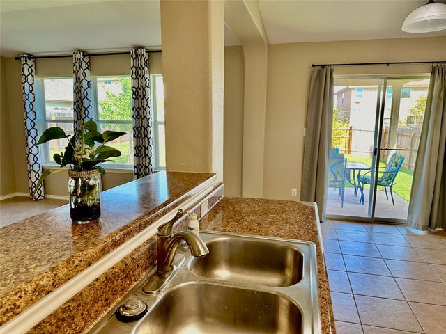 207 Dragon Ridge RD, Buda, TX 78610
