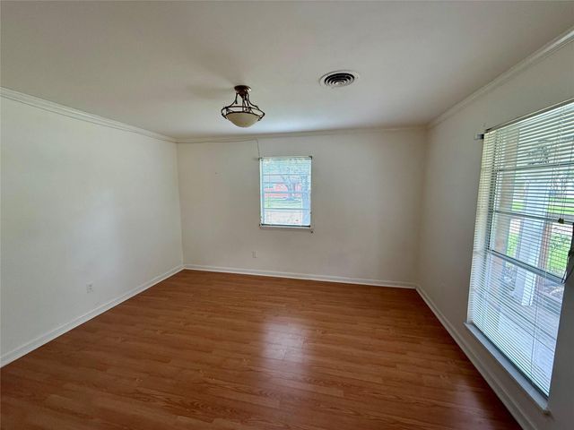 5933 Imogene Street, Houston, TX 77074