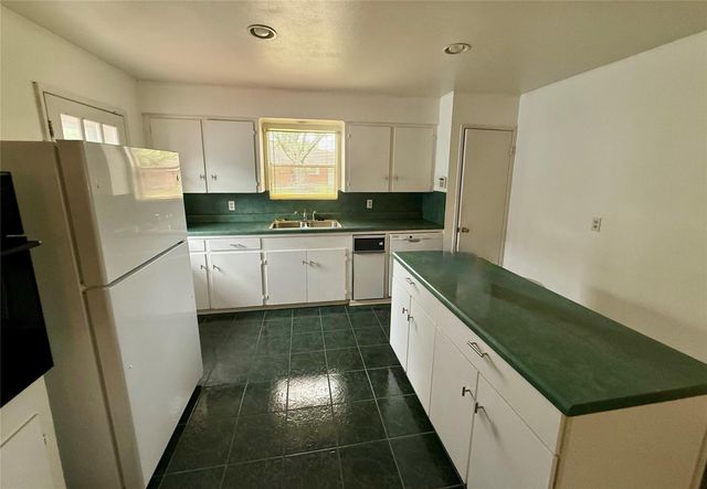 5933 Imogene Street, Houston, TX 77074