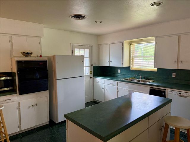 5933 Imogene Street, Houston, TX 77074