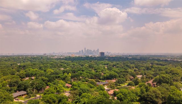 729 Bizerte Avenue, Dallas, TX 75224
