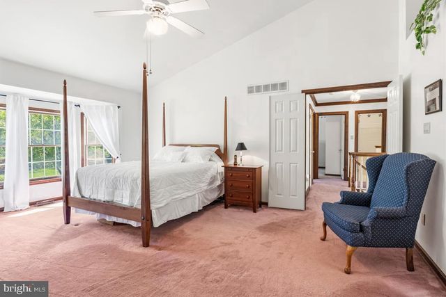 256 MALLARD DR E, North Wales, PA 19454