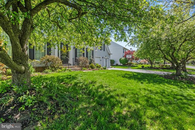 256 MALLARD DR E, North Wales, PA 19454