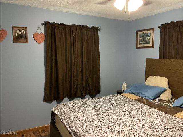 980 Locust Lake Circle, Zanesville, OH 43701