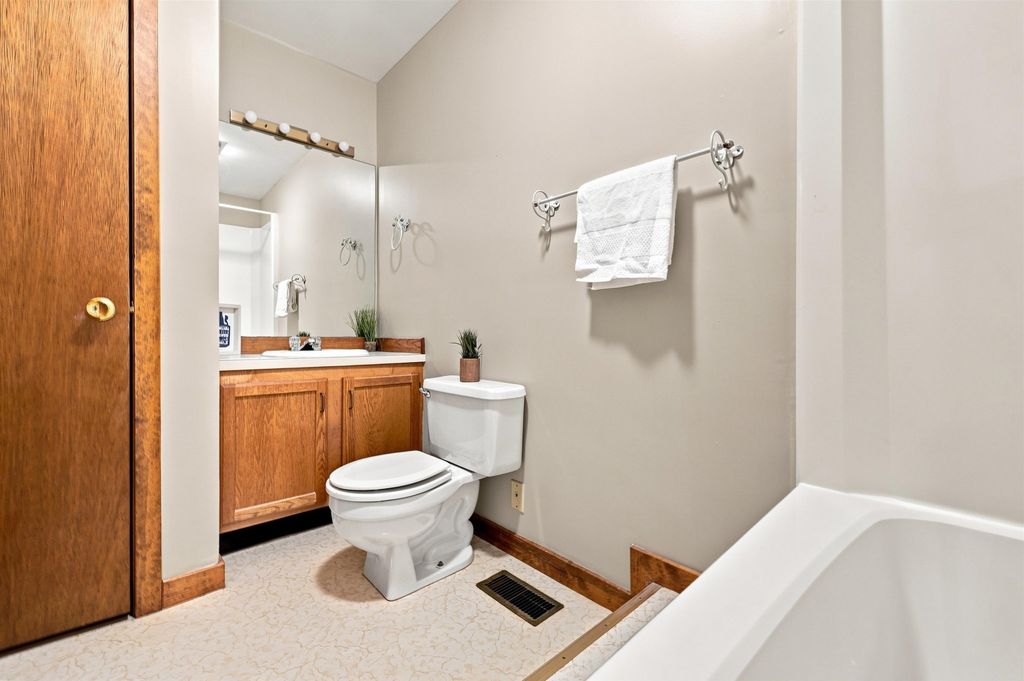 Image 28 of property listing at 23 Dunvegan Woods Drive, Hampton, NH 03842