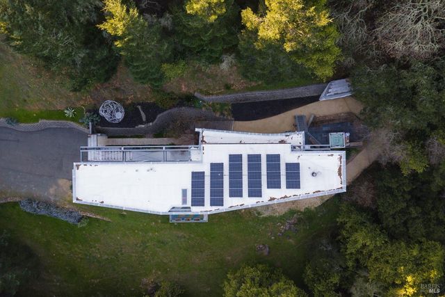 5767 Trailwood Dr, Santa Rosa, CA 95404