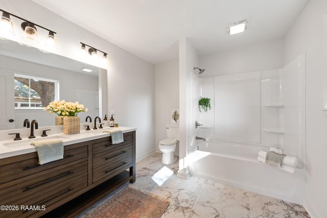 1210 Trotter Street, New Iberia, LA 70563