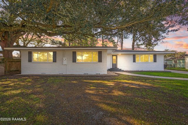 1210 Trotter Street, New Iberia, LA 70563