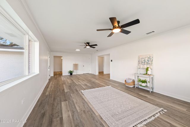 1210 Trotter Street, New Iberia, LA 70563