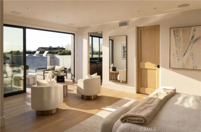 1001 Tiller Way, Corona Del Mar, CA 92625
