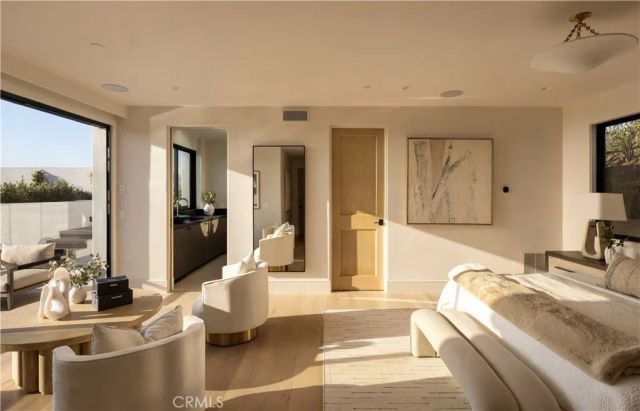 1001 Tiller Way, Corona Del Mar, CA 92625