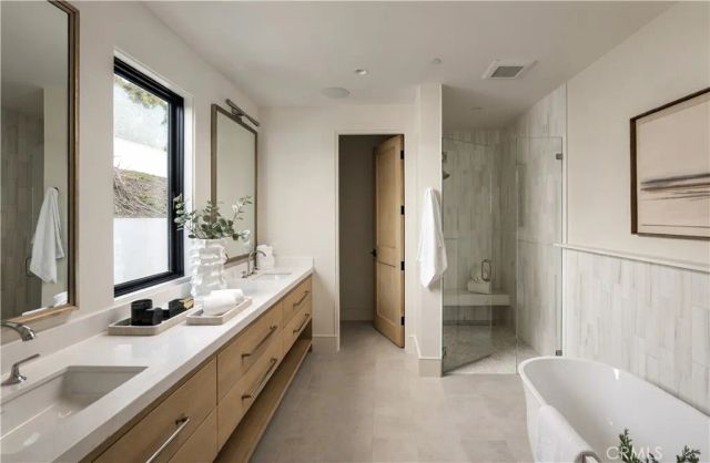 1001 Tiller Way, Corona Del Mar, CA 92625