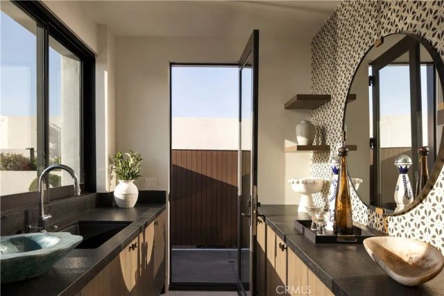 1001 Tiller Way, Corona Del Mar, CA 92625