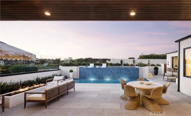 1001 Tiller Way, Corona Del Mar, CA 92625