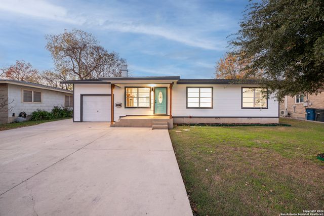 636 Southeast Terrace, New Braunfels, TX 78130