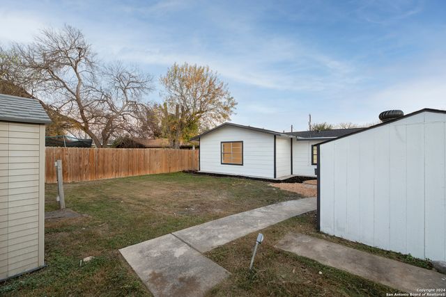 636 Southeast Terrace, New Braunfels, TX 78130