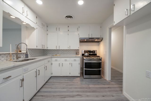 636 Southeast Terrace, New Braunfels, TX 78130