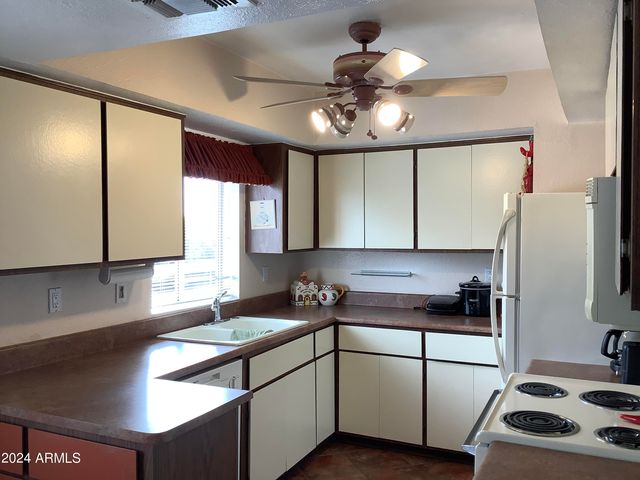 4444 E PARADISE VILLAGE Parkway N 269, Phoenix, AZ 85032