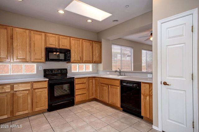 2461 W MUIRFIELD Drive, Anthem, AZ 85086