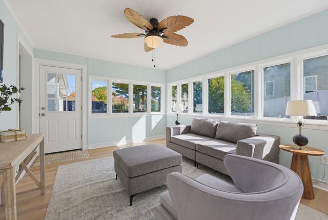 30 Taft Ln, Dedham, MA 02026