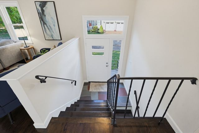 30 Taft Ln, Dedham, MA 02026