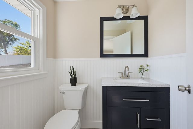 30 Taft Ln, Dedham, MA 02026