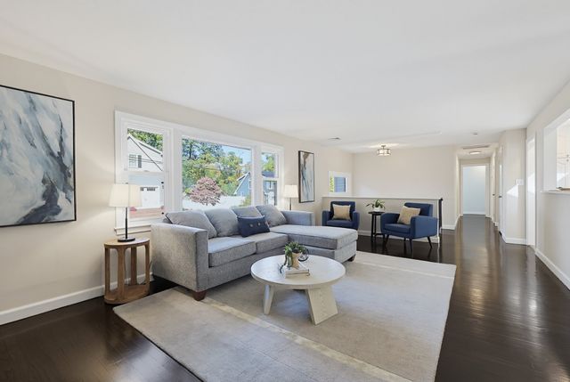 30 Taft Ln, Dedham, MA 02026