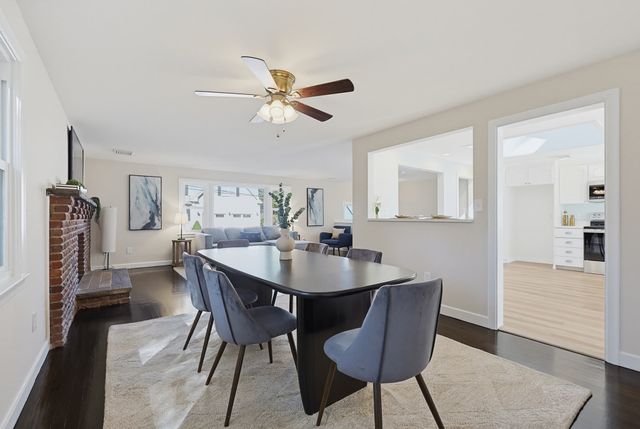 30 Taft Ln, Dedham, MA 02026