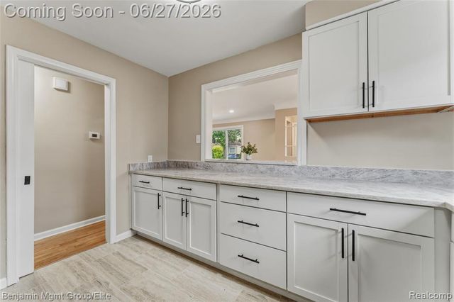 22584 Marine Avenue, Eastpointe, MI 48021