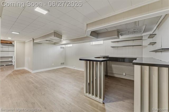 22584 Marine Avenue, Eastpointe, MI 48021