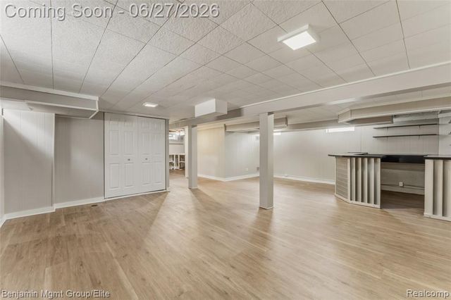 22584 Marine Avenue, Eastpointe, MI 48021