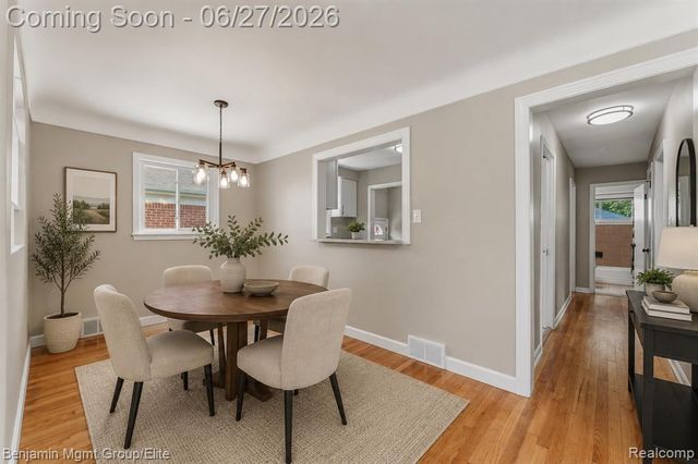 22584 Marine Avenue, Eastpointe, MI 48021