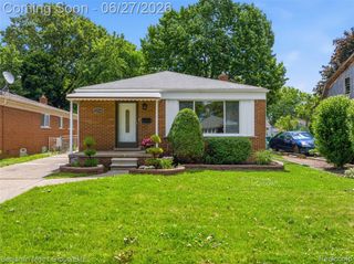 22584 Marine Avenue, Eastpointe, MI 48021